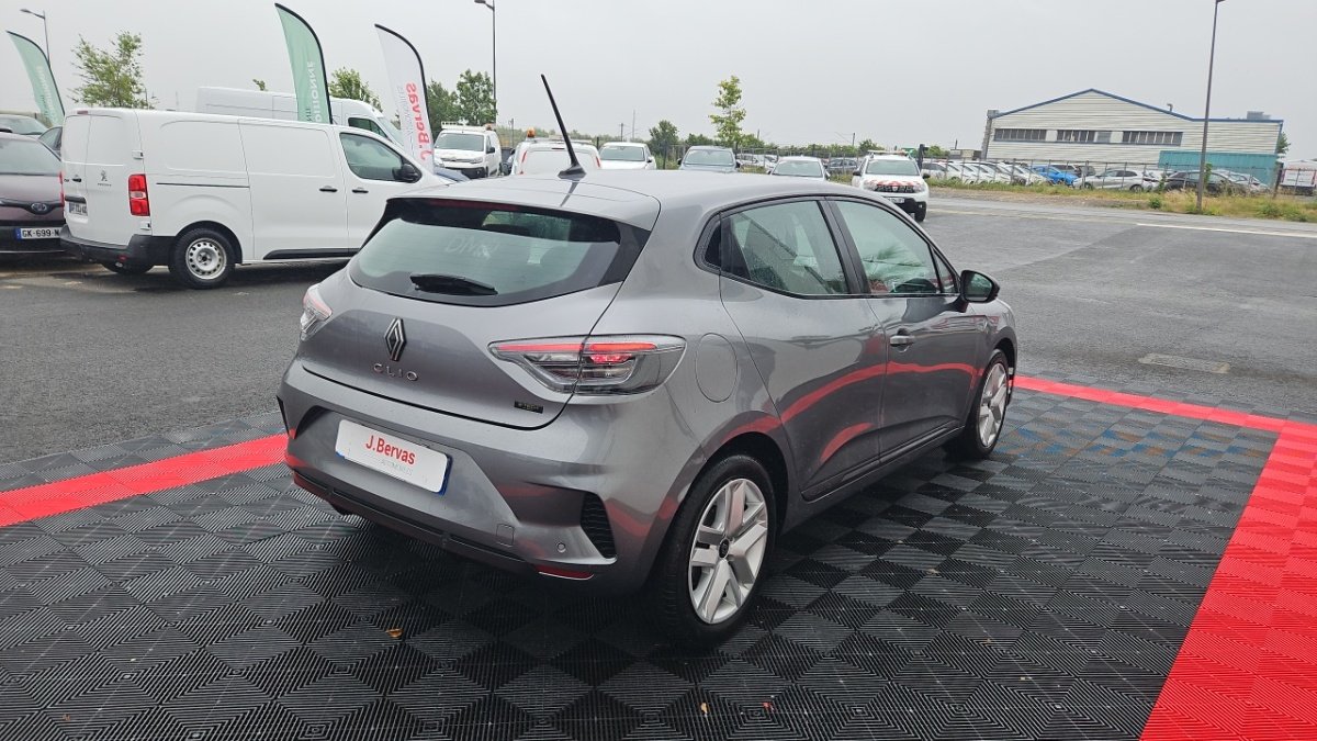 Renault Clio - Photo 5