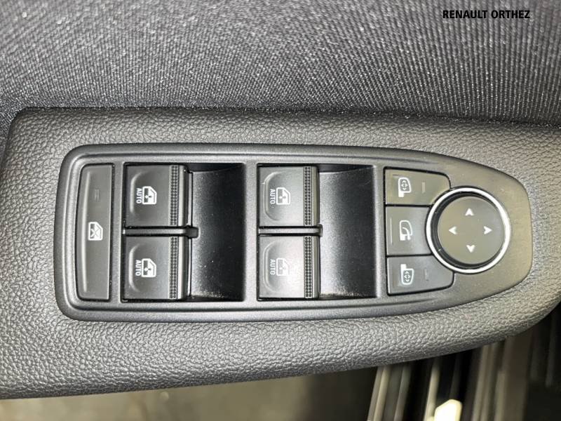 Renault Clio - Photo 22