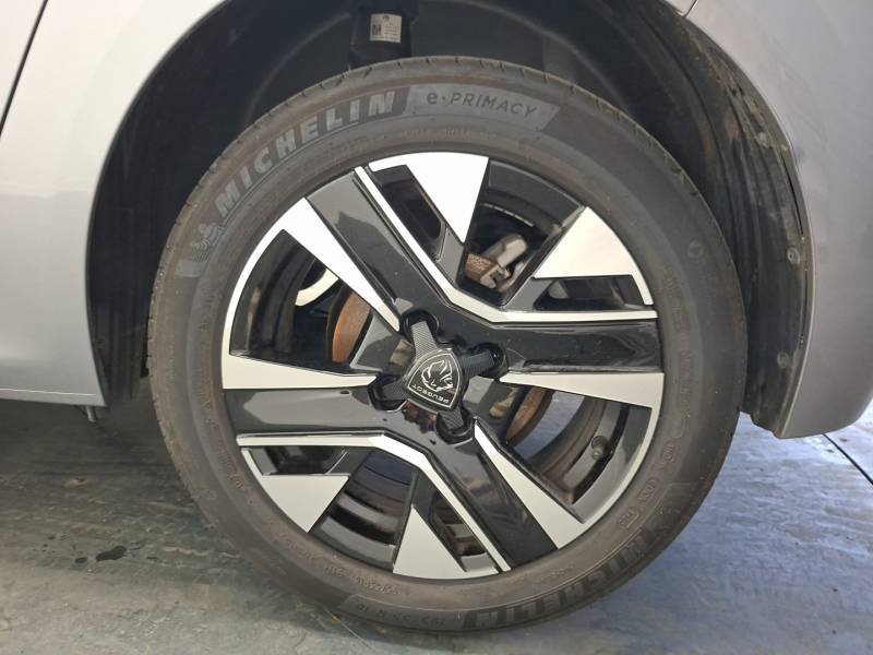 Peugeot 208 - Photo 11