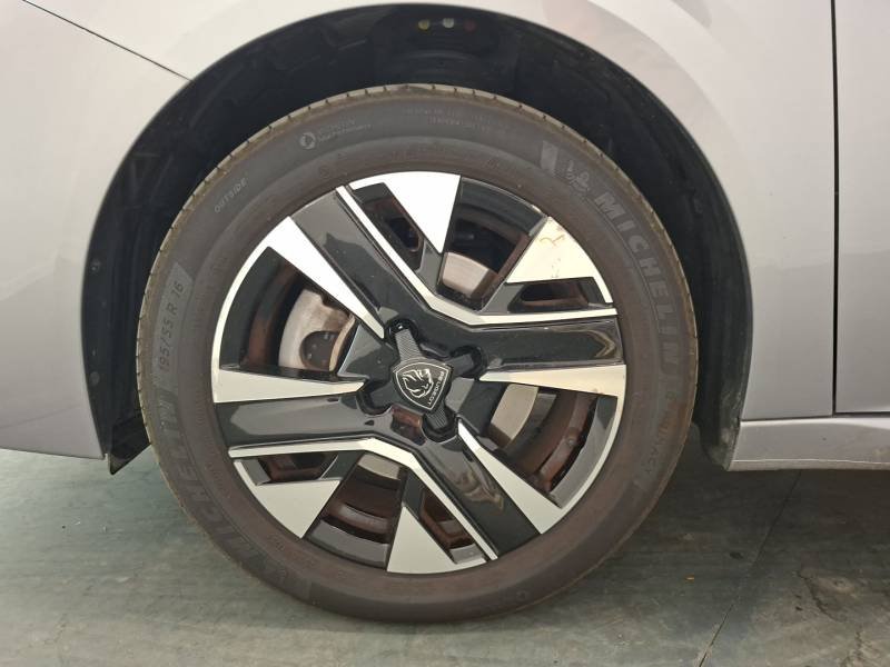 Peugeot 208 - Photo 12