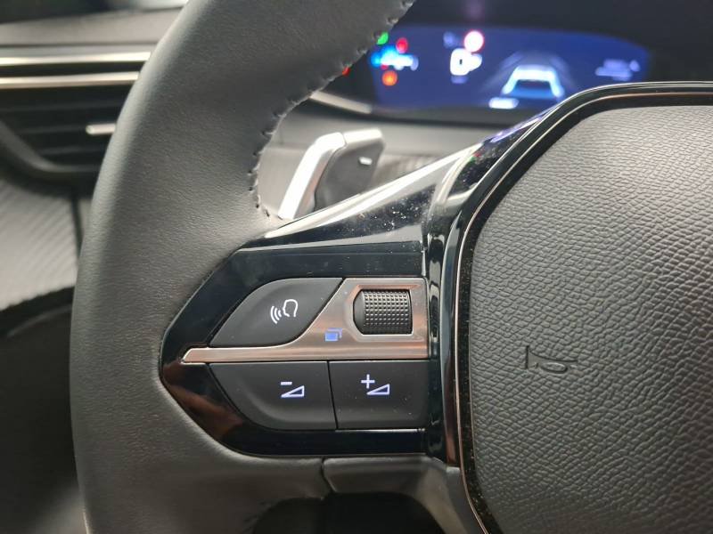 Peugeot 208 - Photo 17