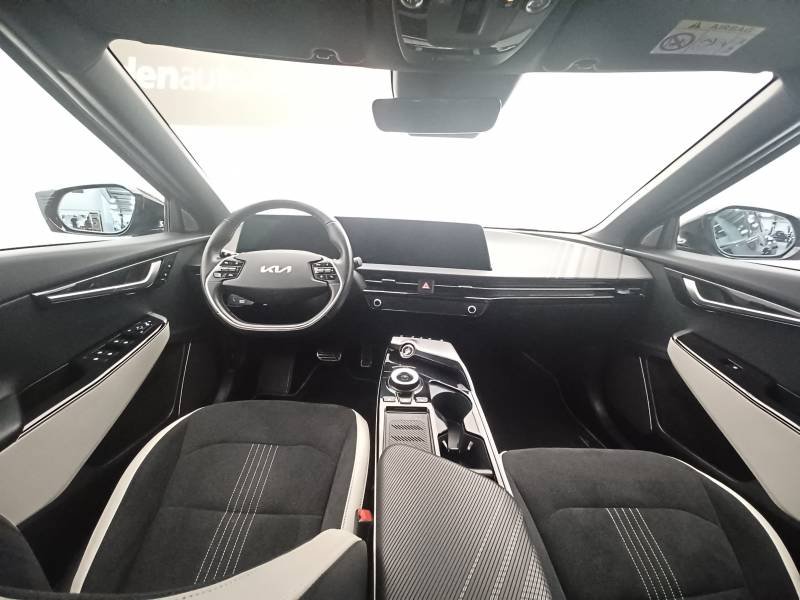Kia EV6 - Photo 12