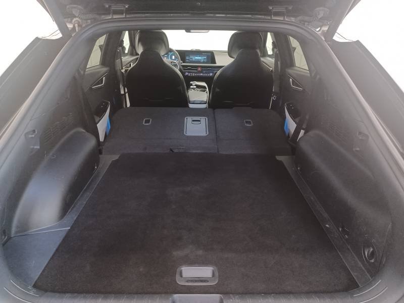 Kia EV6 - Photo 18