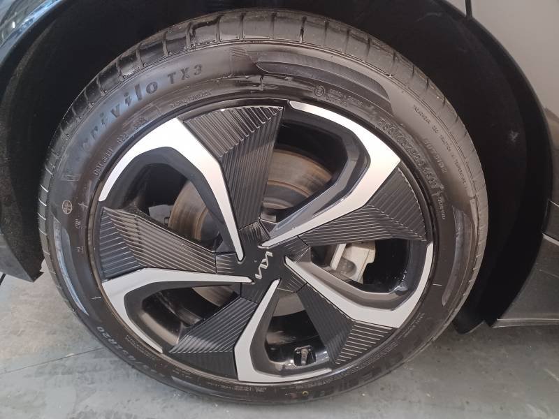 Kia EV6 - Photo 9