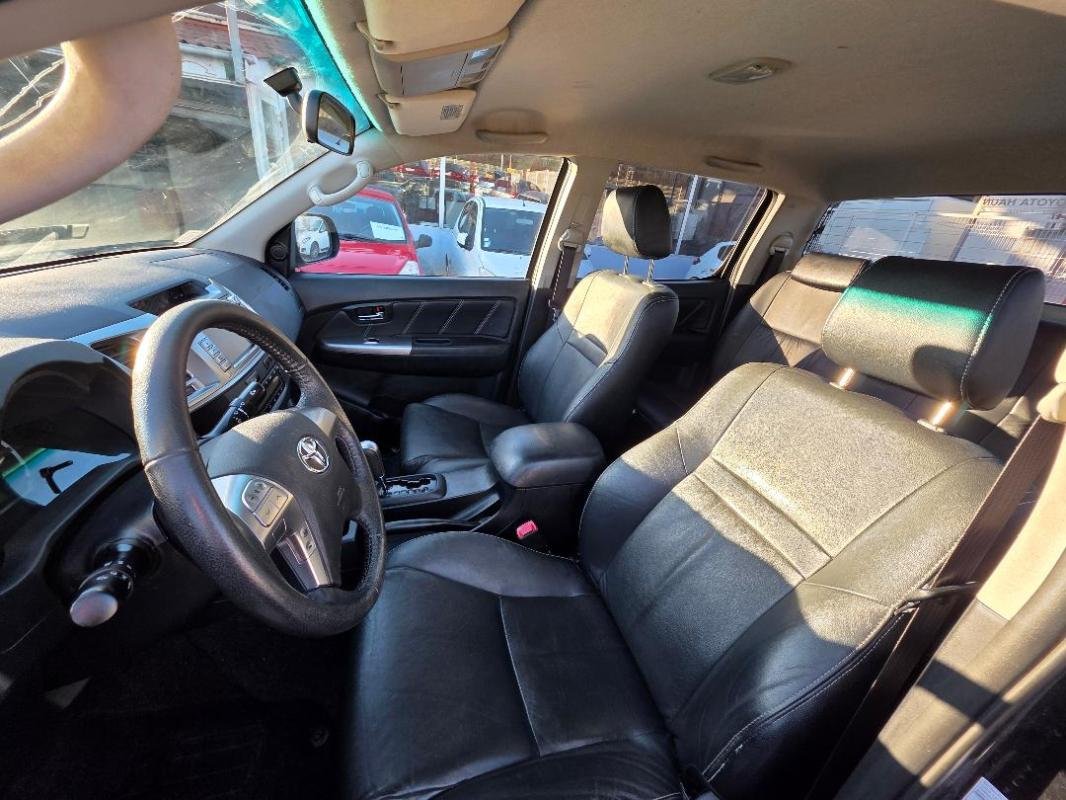 Toyota Hilux - Photo 16