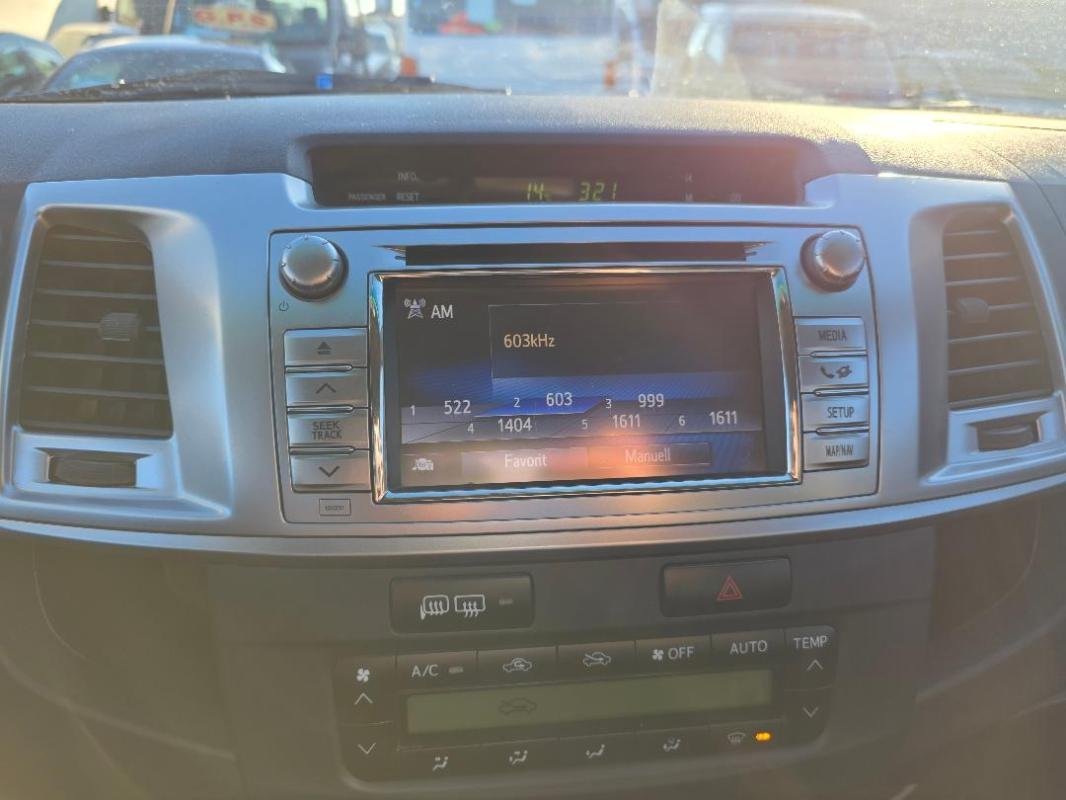Toyota Hilux - Photo 21