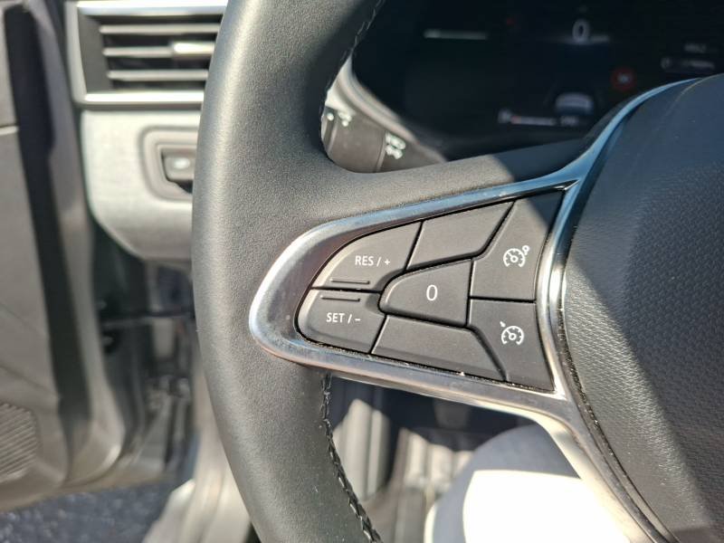 Renault Clio - Photo 24