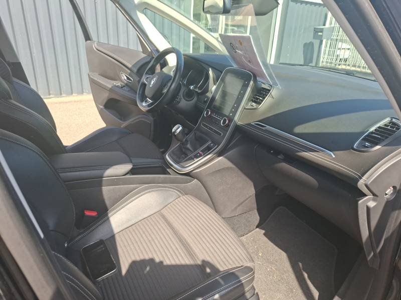 Renault Scénic - Photo 11