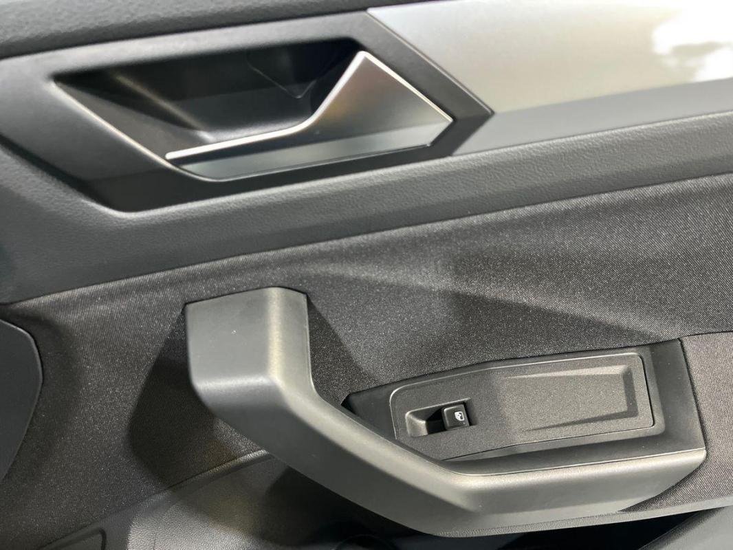 Volkswagen T-Roc - Photo 15
