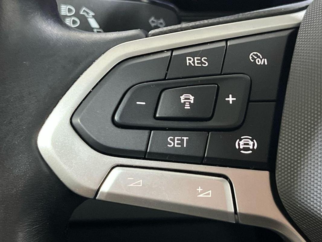 Volkswagen T-Roc - Photo 21