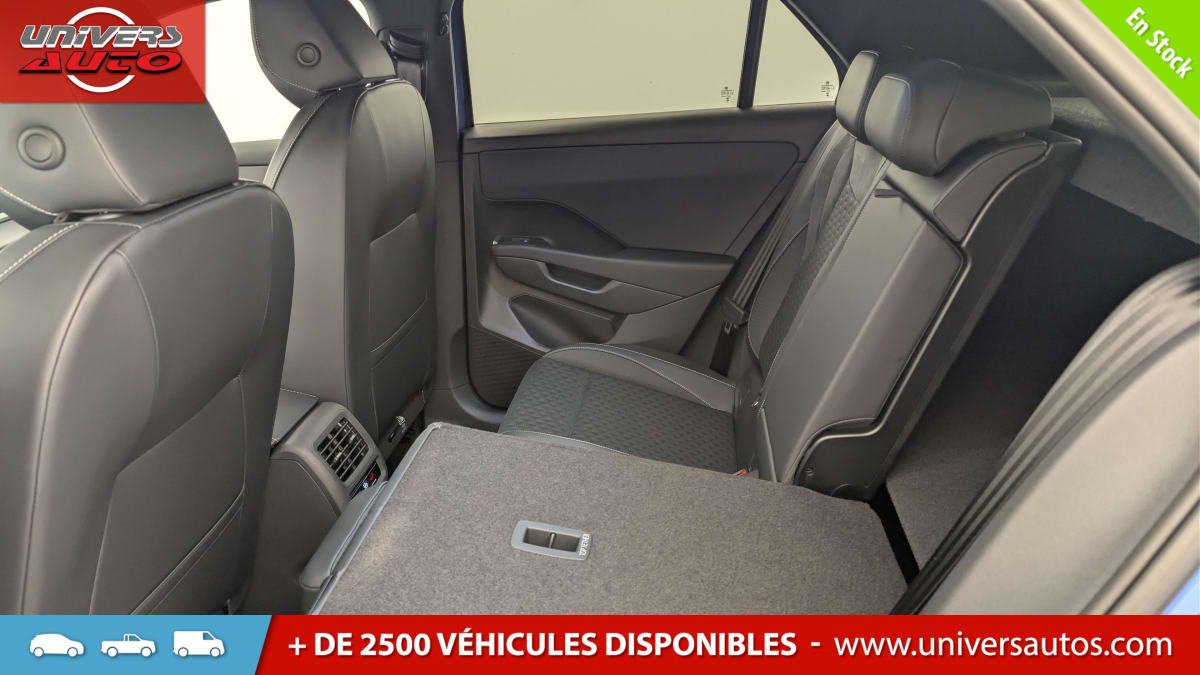 Volkswagen T-Roc - Photo 12