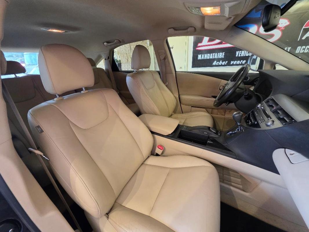 Lexus RX - Photo 21