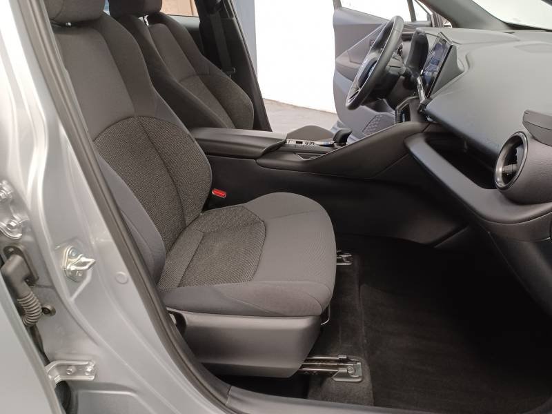 Toyota C-HR - Photo 12