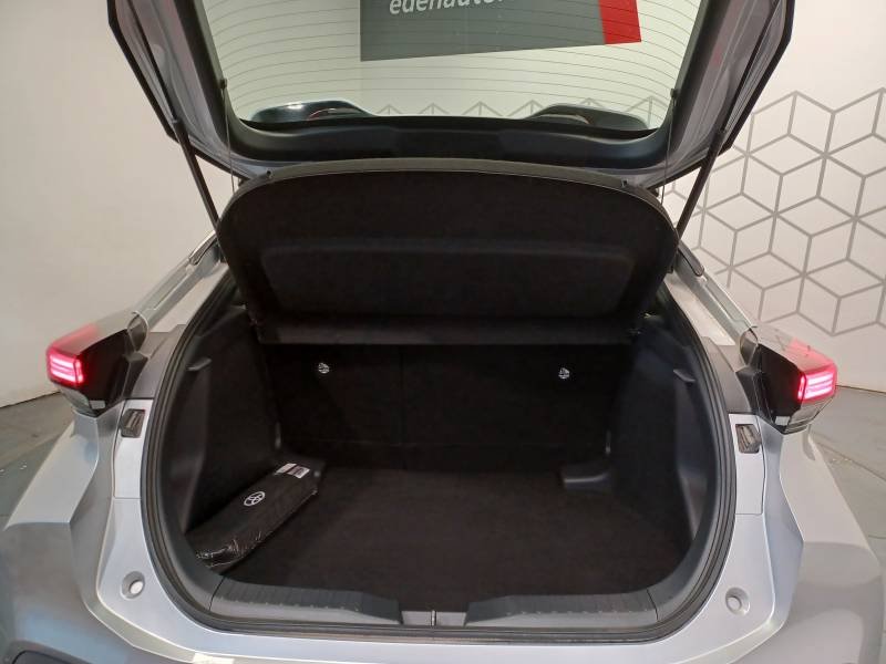 Toyota C-HR - Photo 21