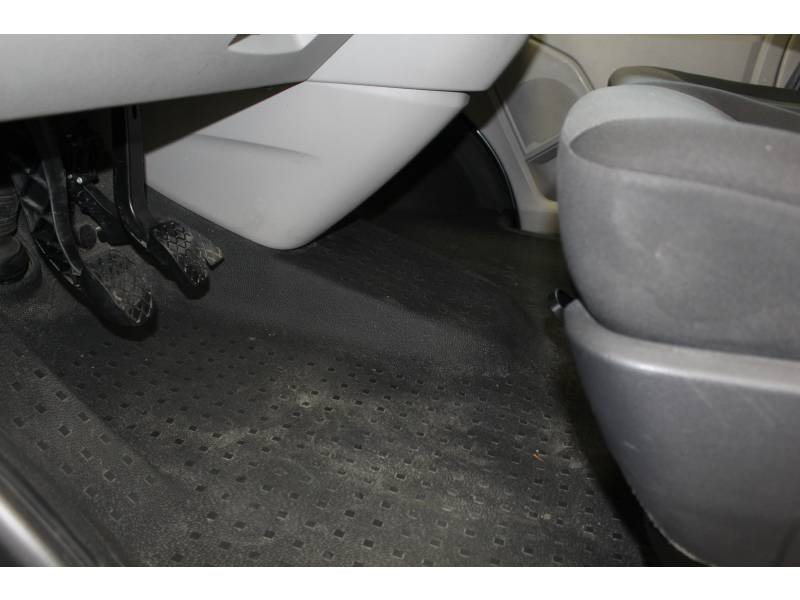 Volkswagen Transporter - Photo 14