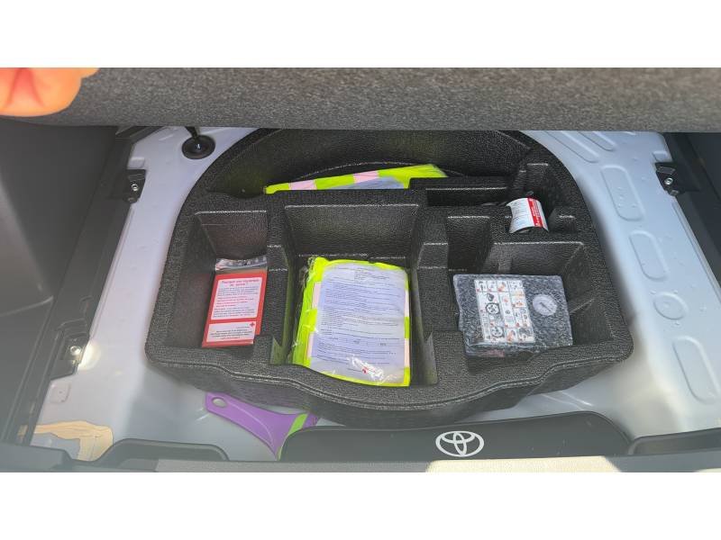 Toyota Yaris - Photo 16