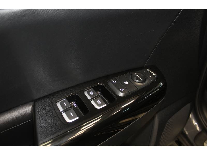 Kia Sportage - Photo 28