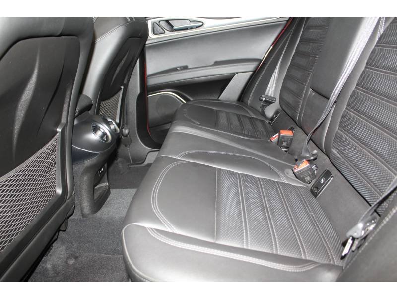 Alfa Romeo Stelvio - Photo 21
