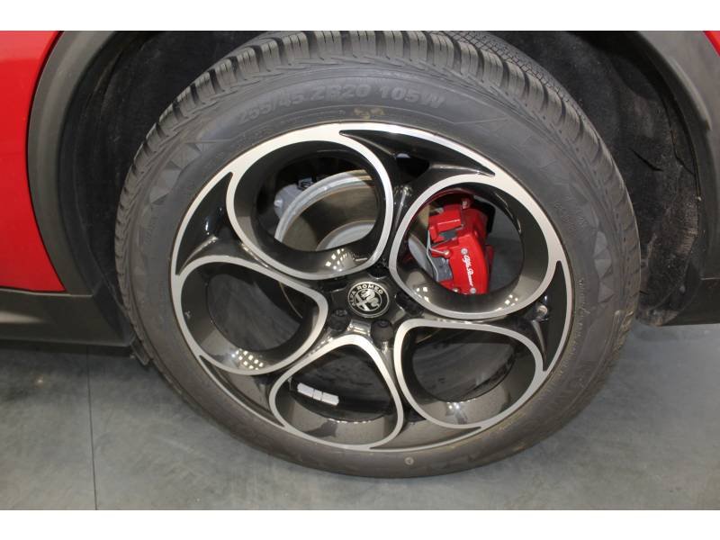 Alfa Romeo Stelvio - Photo 8