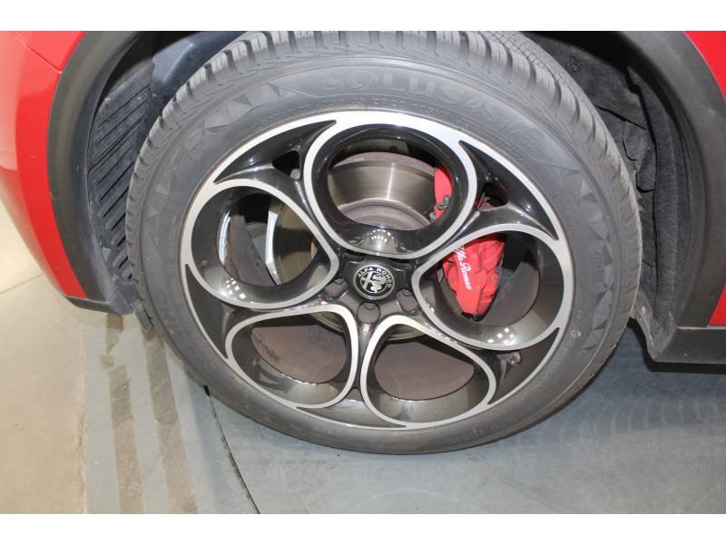 Alfa Romeo Stelvio - Photo 9
