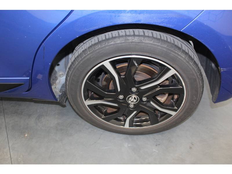 Toyota Yaris - Photo 9
