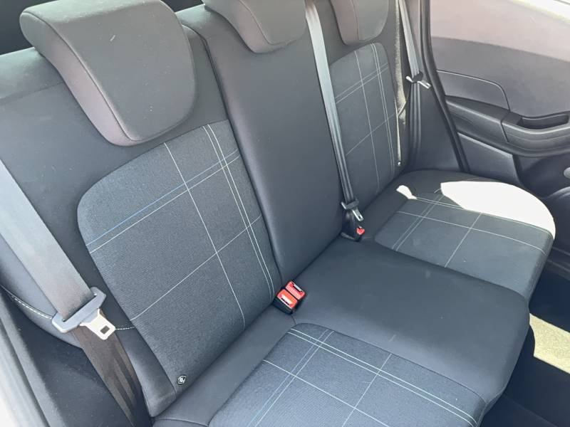 Ford Fiesta - Photo 31