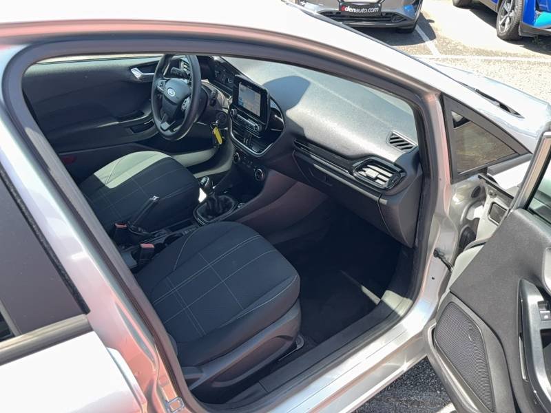 Ford Fiesta - Photo 37