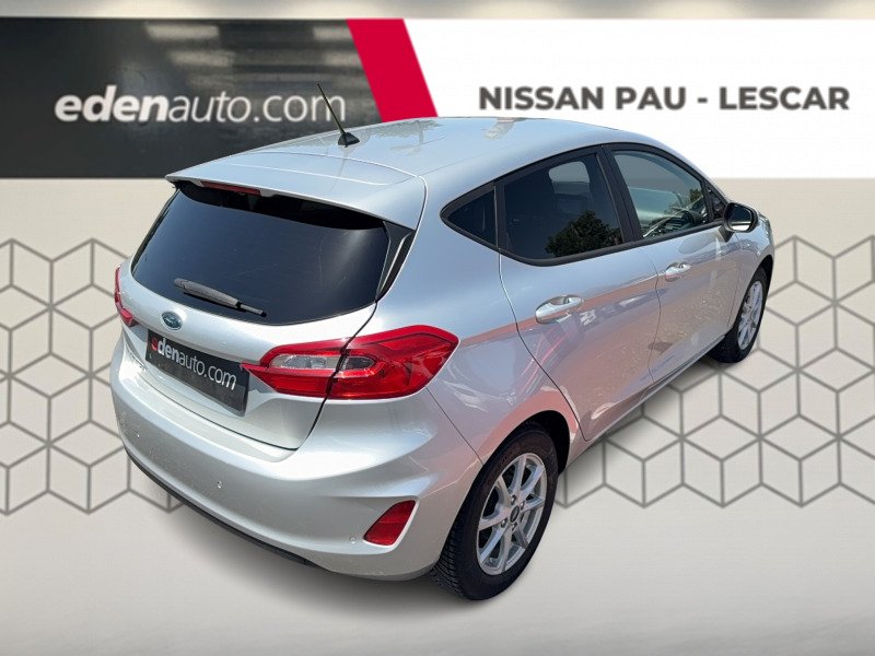 Ford Fiesta - Photo 5