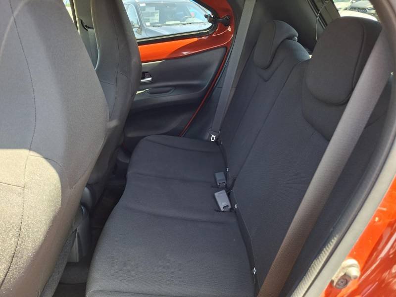 Toyota aygo x - Photo 17