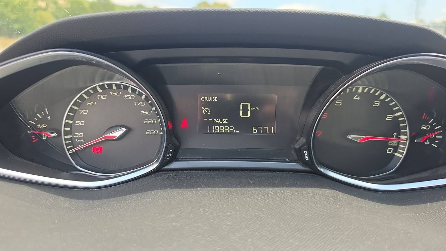Peugeot 308 - Photo 12