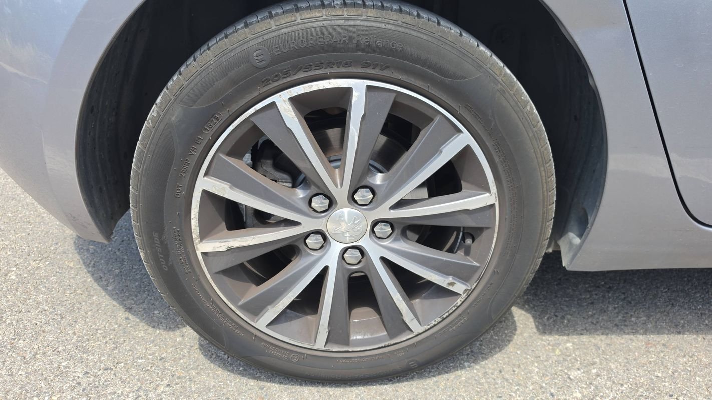 Peugeot 308 - Photo 16