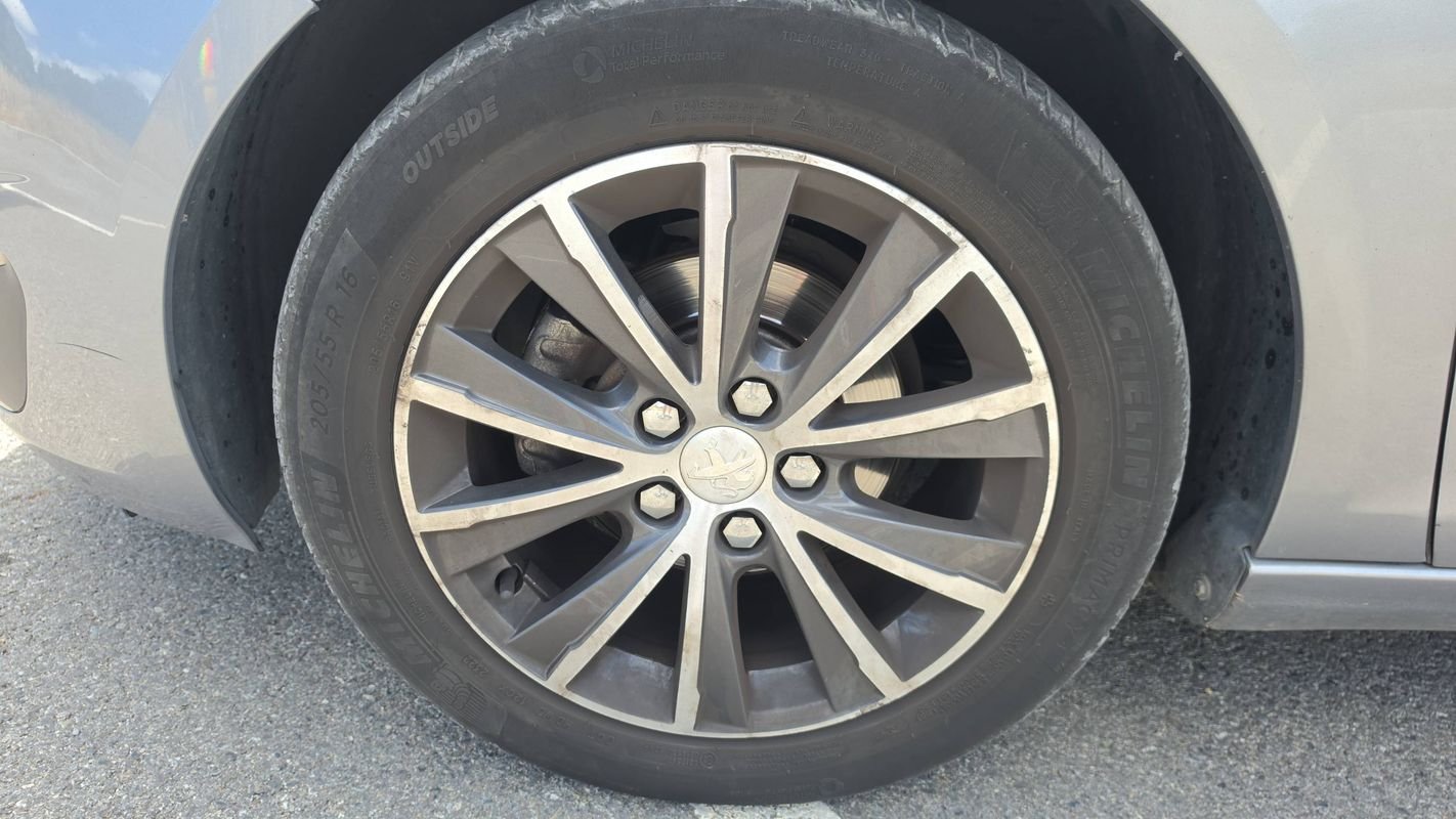 Peugeot 308 - Photo 18