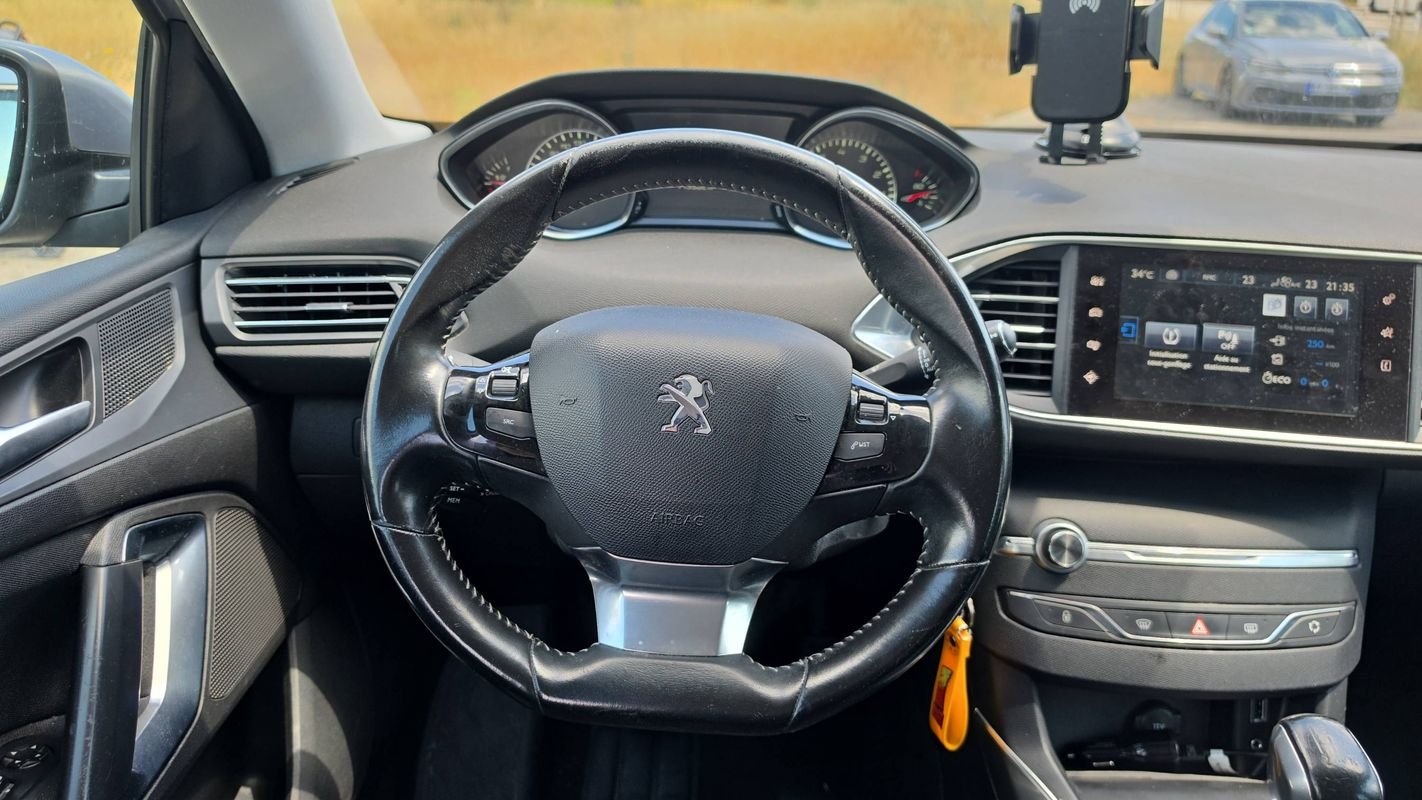 Peugeot 308 - Photo 22