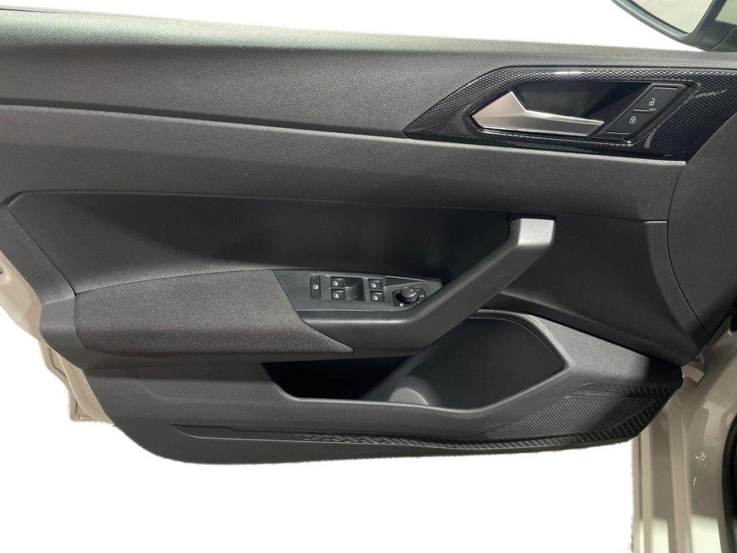 Volkswagen Polo - Photo 15