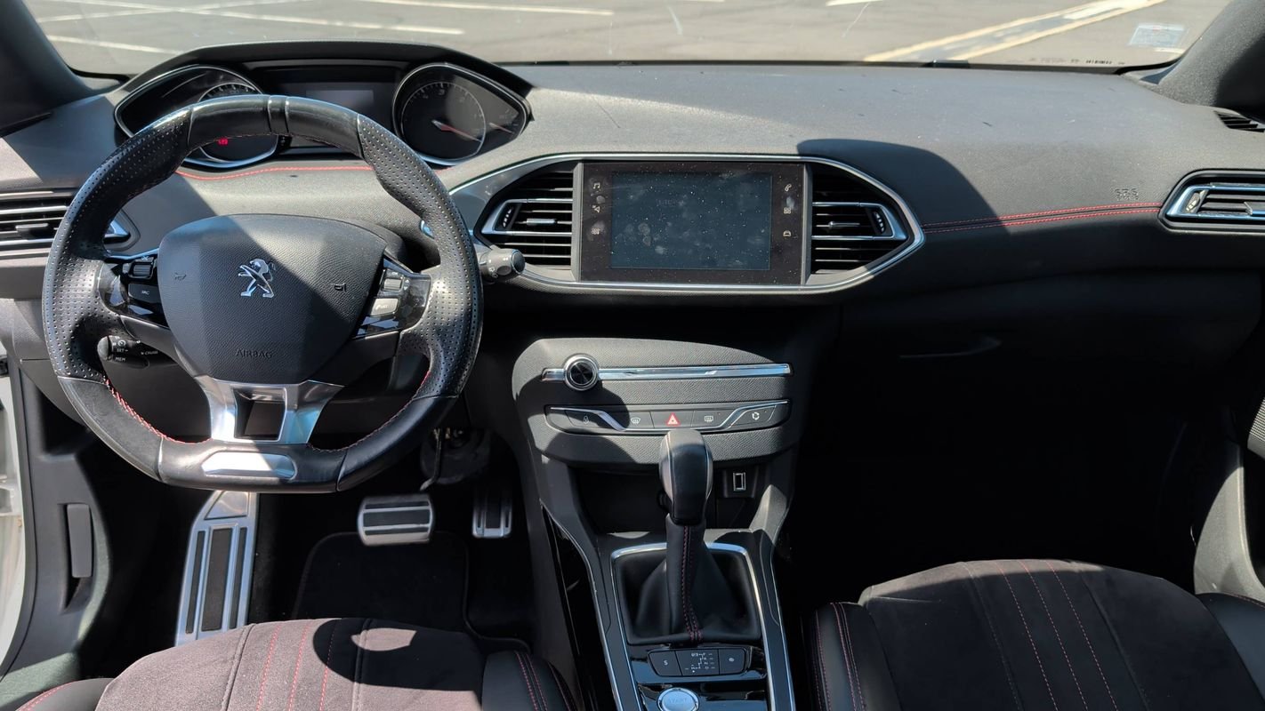 Peugeot 308 - Photo 11