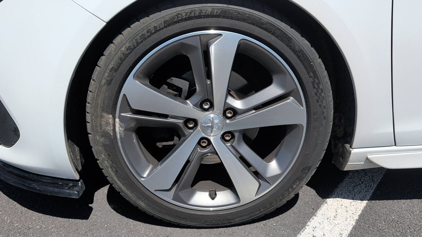 Peugeot 308 - Photo 18