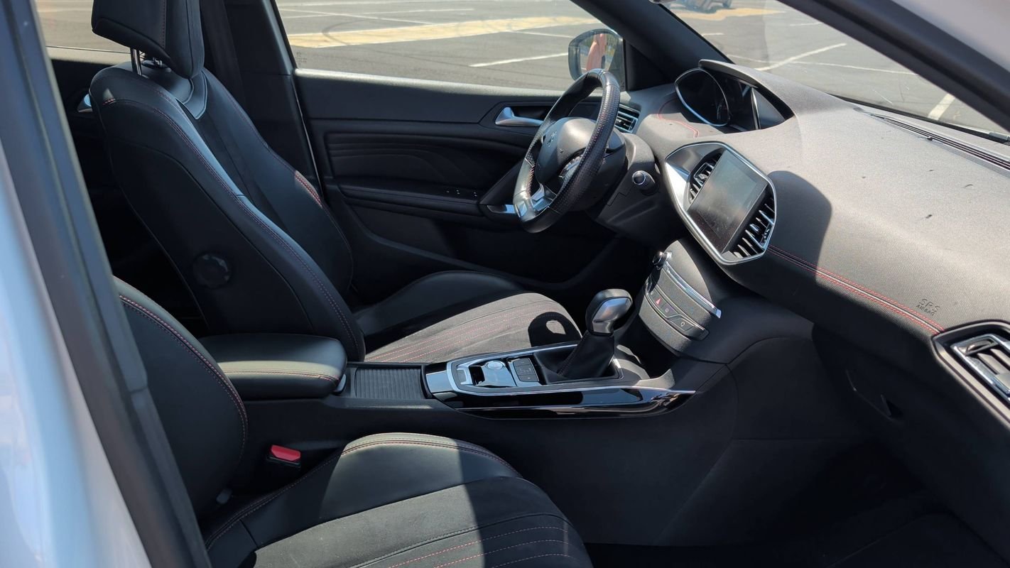 Peugeot 308 - Photo 25