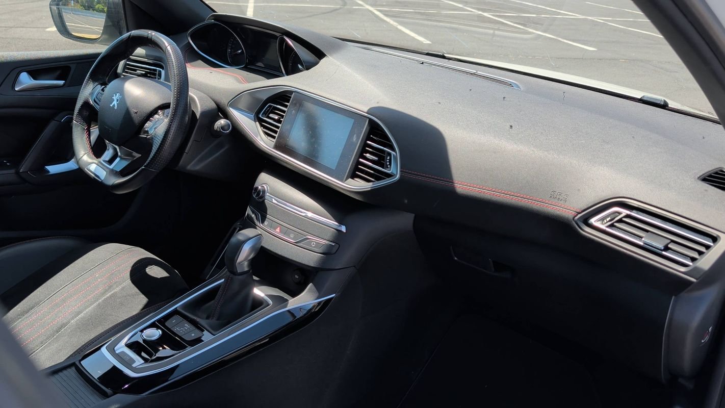 Peugeot 308 - Photo 10