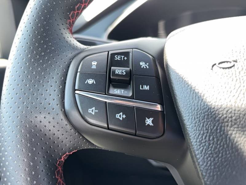 Ford Kuga - Photo 22