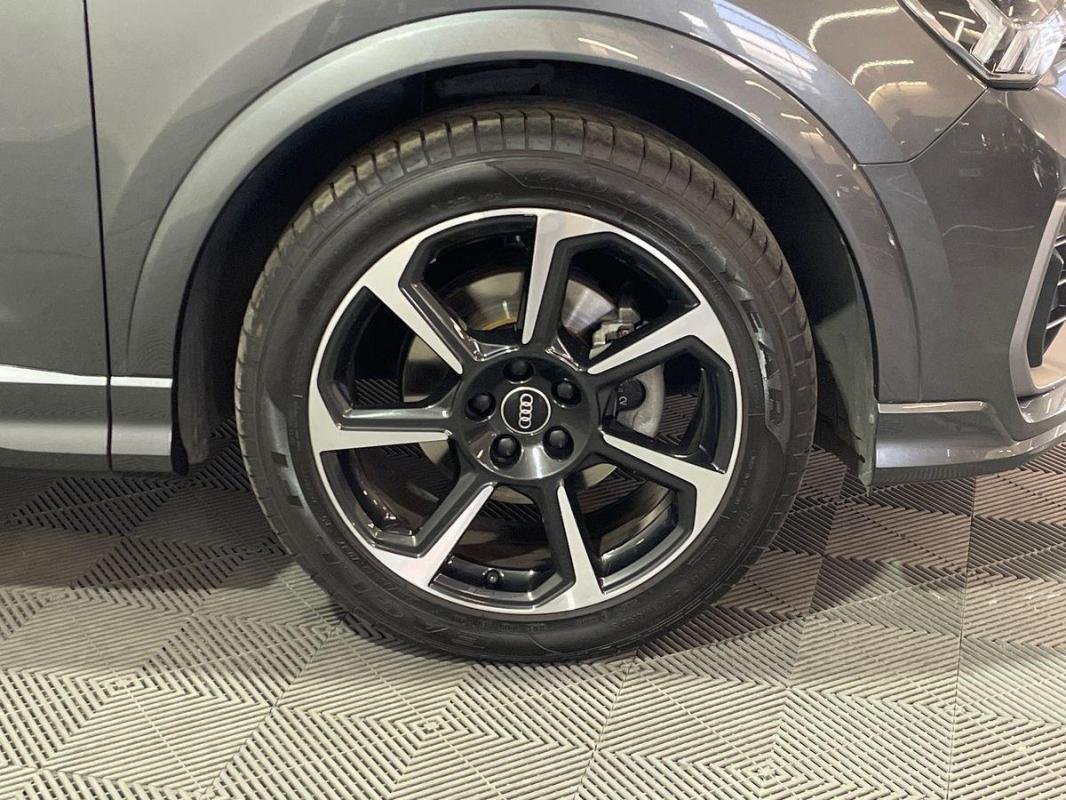 Audi Q3 - Photo 29