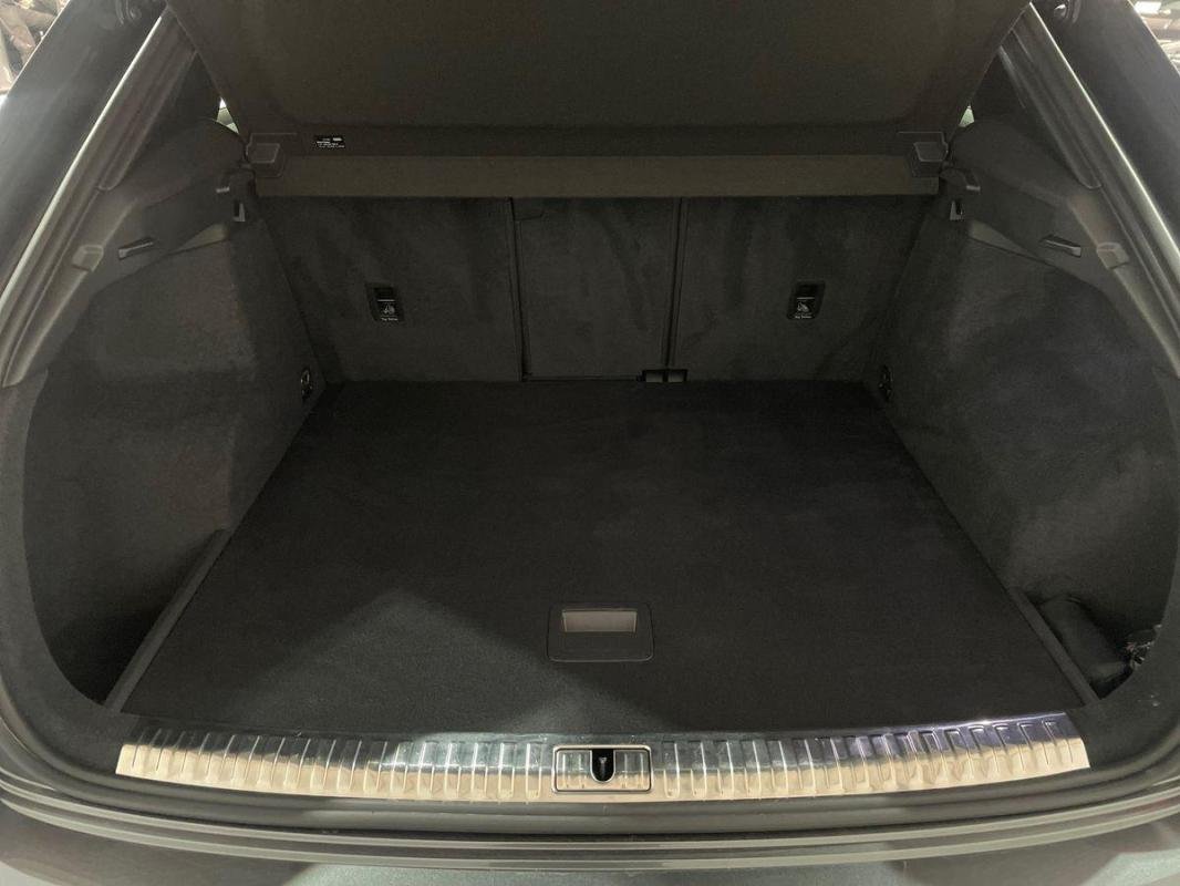 Audi Q3 - Photo 31