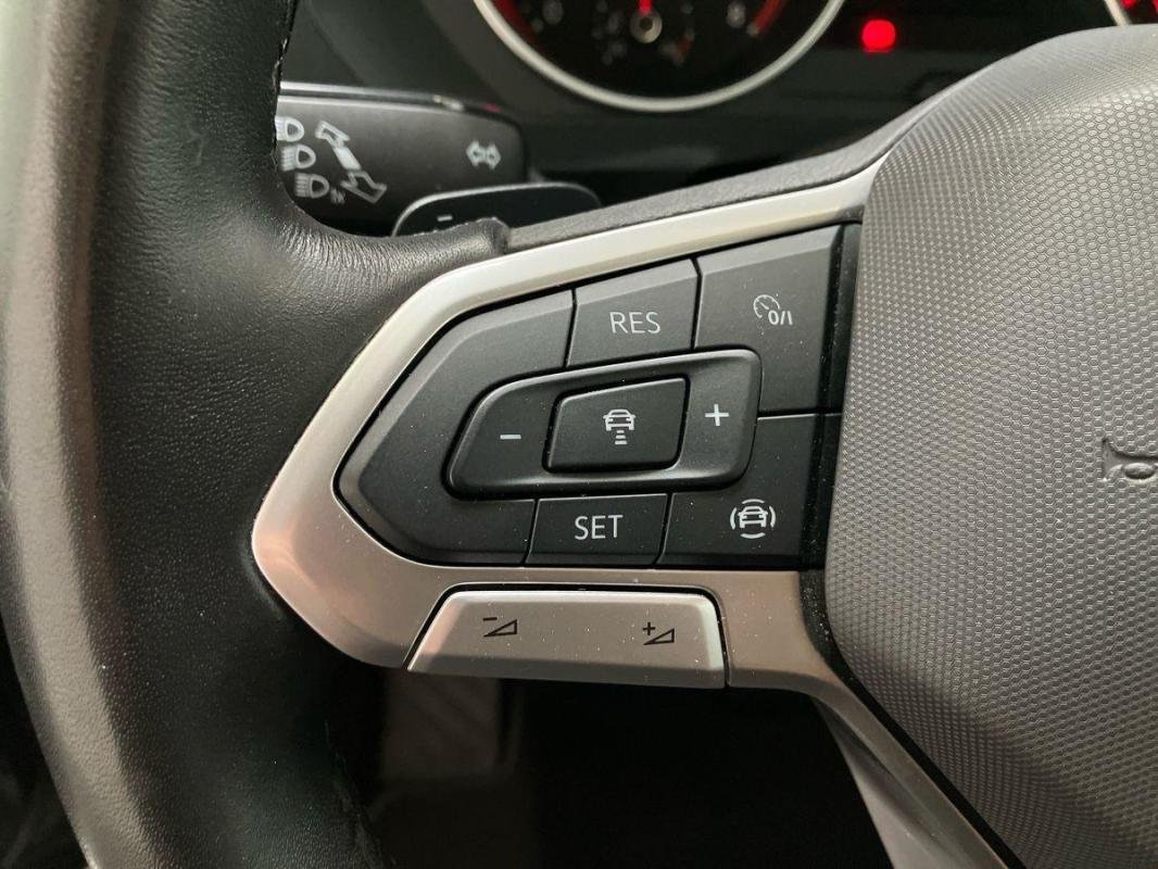 Volkswagen Tiguan - Photo 21