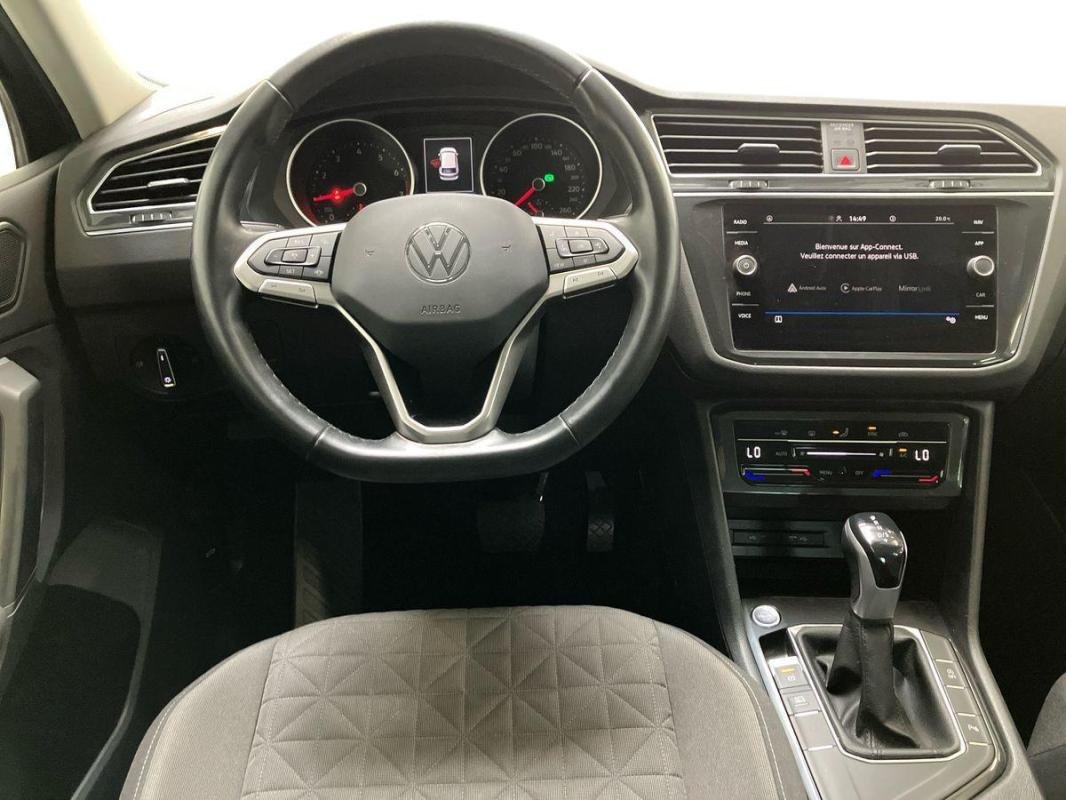 Volkswagen Tiguan - Photo 24