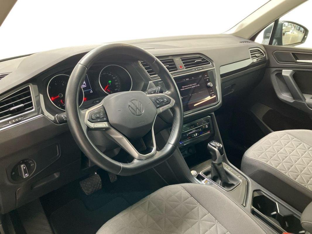 Volkswagen Tiguan - Photo 9