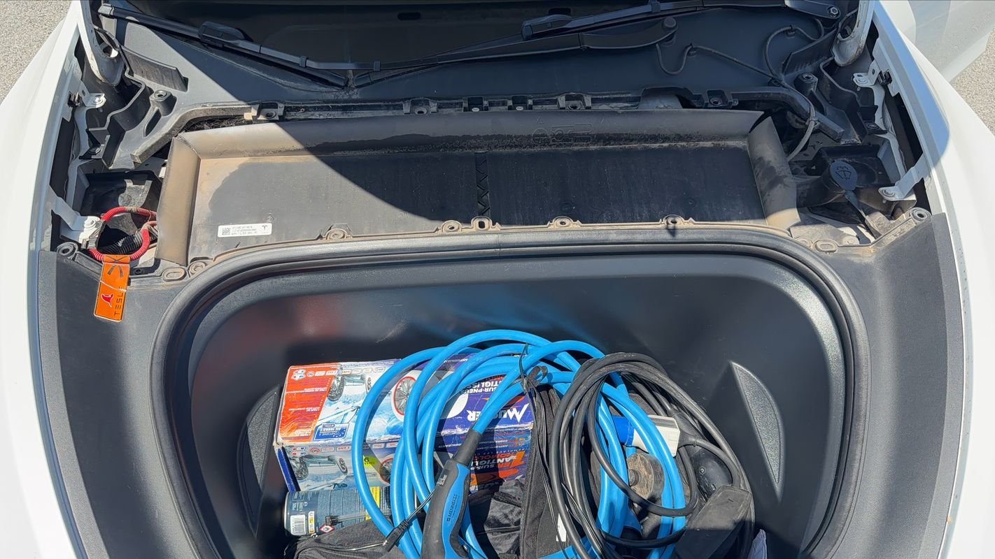 Tesla Model Y - Photo 15