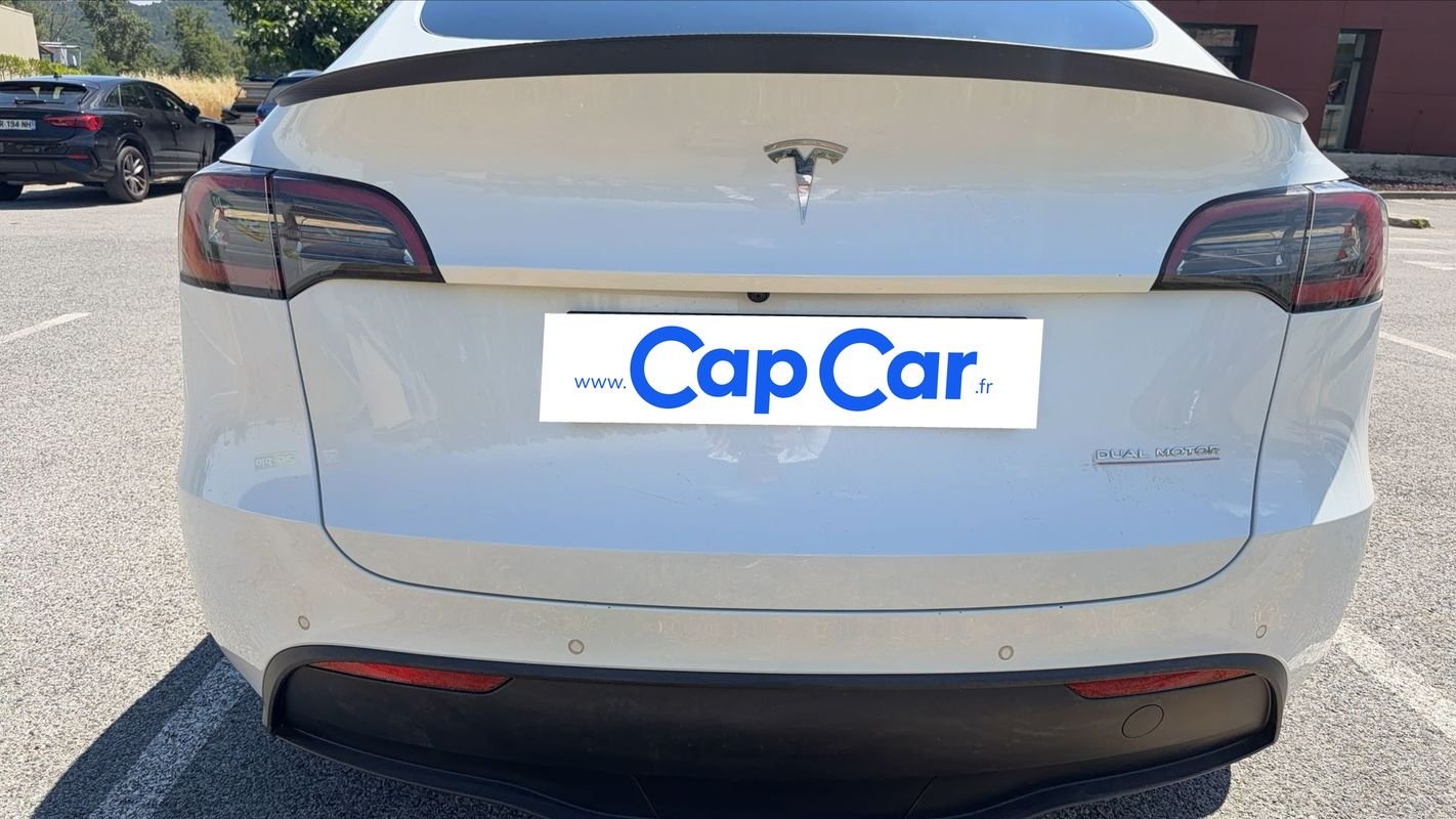 Tesla Model Y - Photo 21