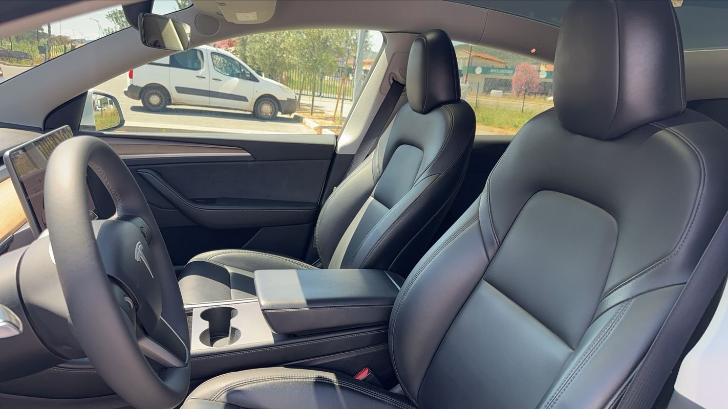 Tesla Model Y - Photo 26