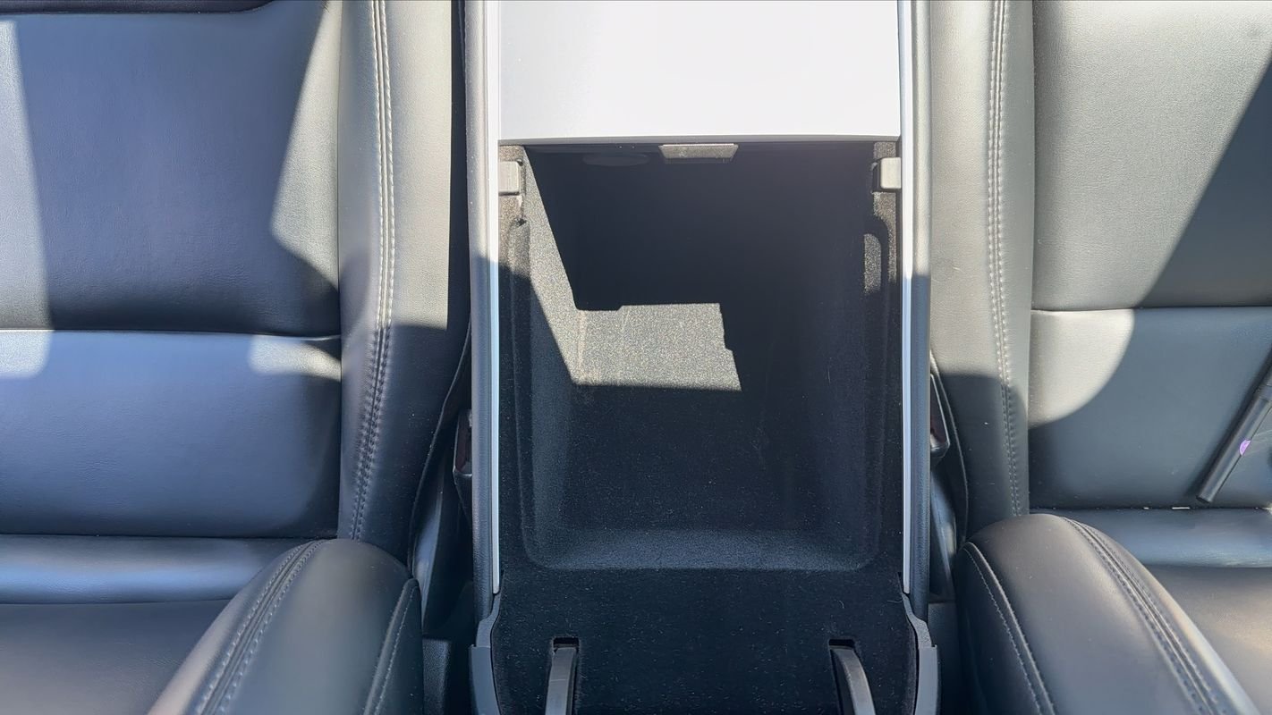 Tesla Model Y - Photo 29