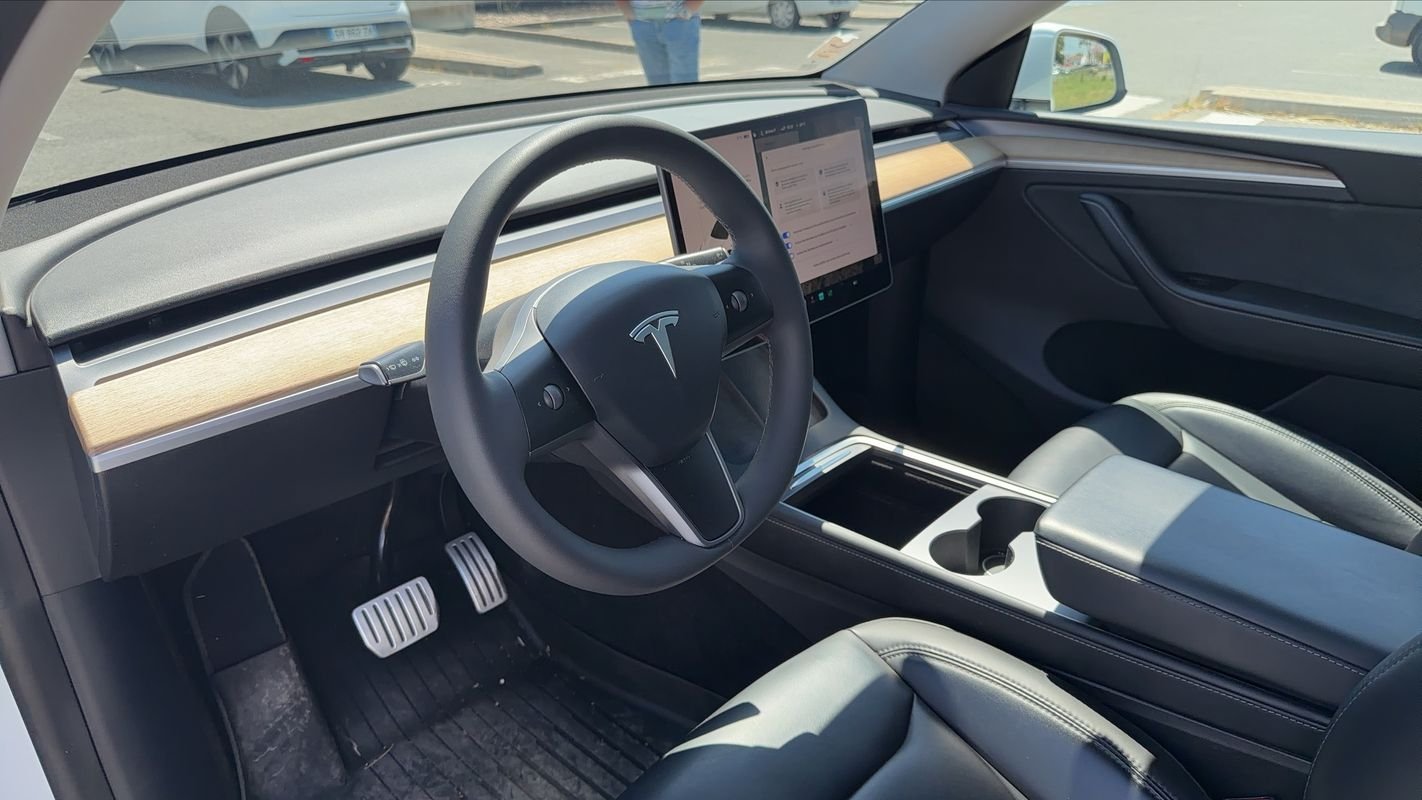 Tesla Model Y - Photo 8