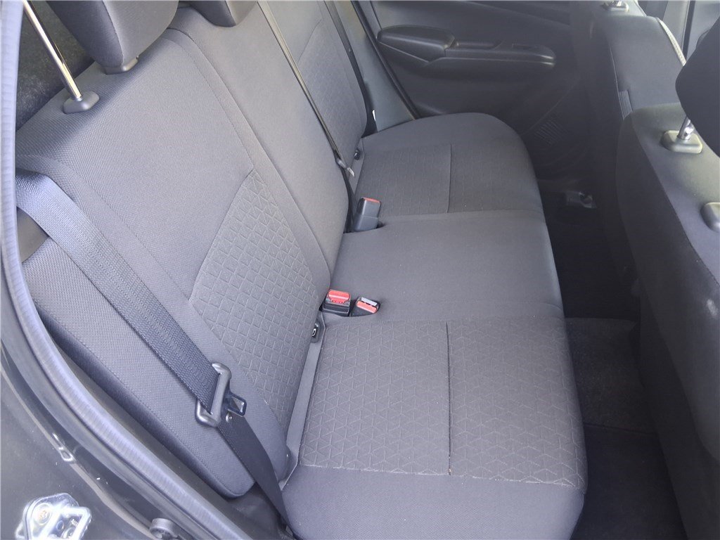 Suzuki Swift - Photo 9